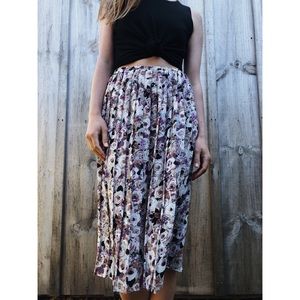 *SOLD* pleated floral skirt